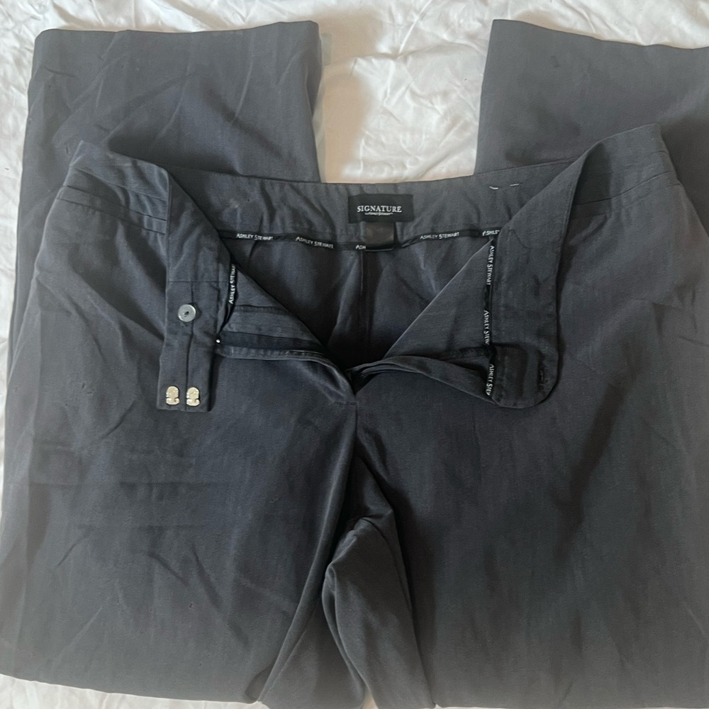 Signature women’s Black Pants